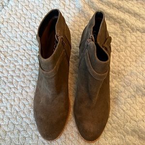 Sole society olive green Booties